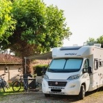Emplacement Access pour camping-Car ou caravane - Camping Anglet