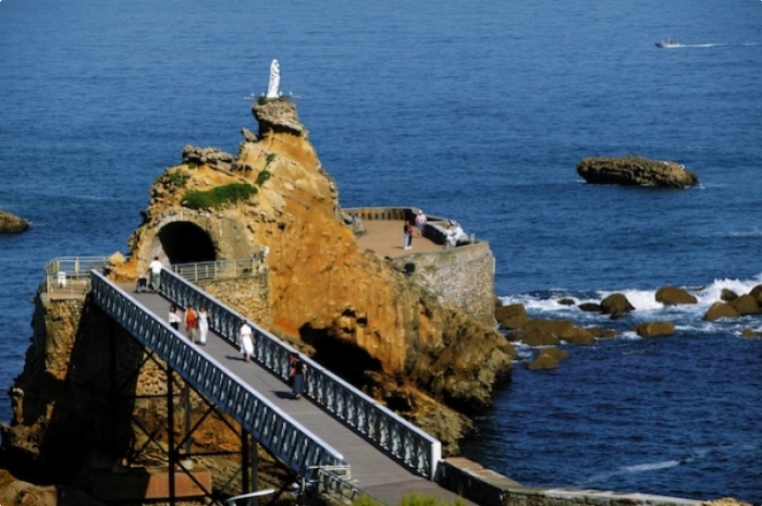 Le rocher de la Vierge